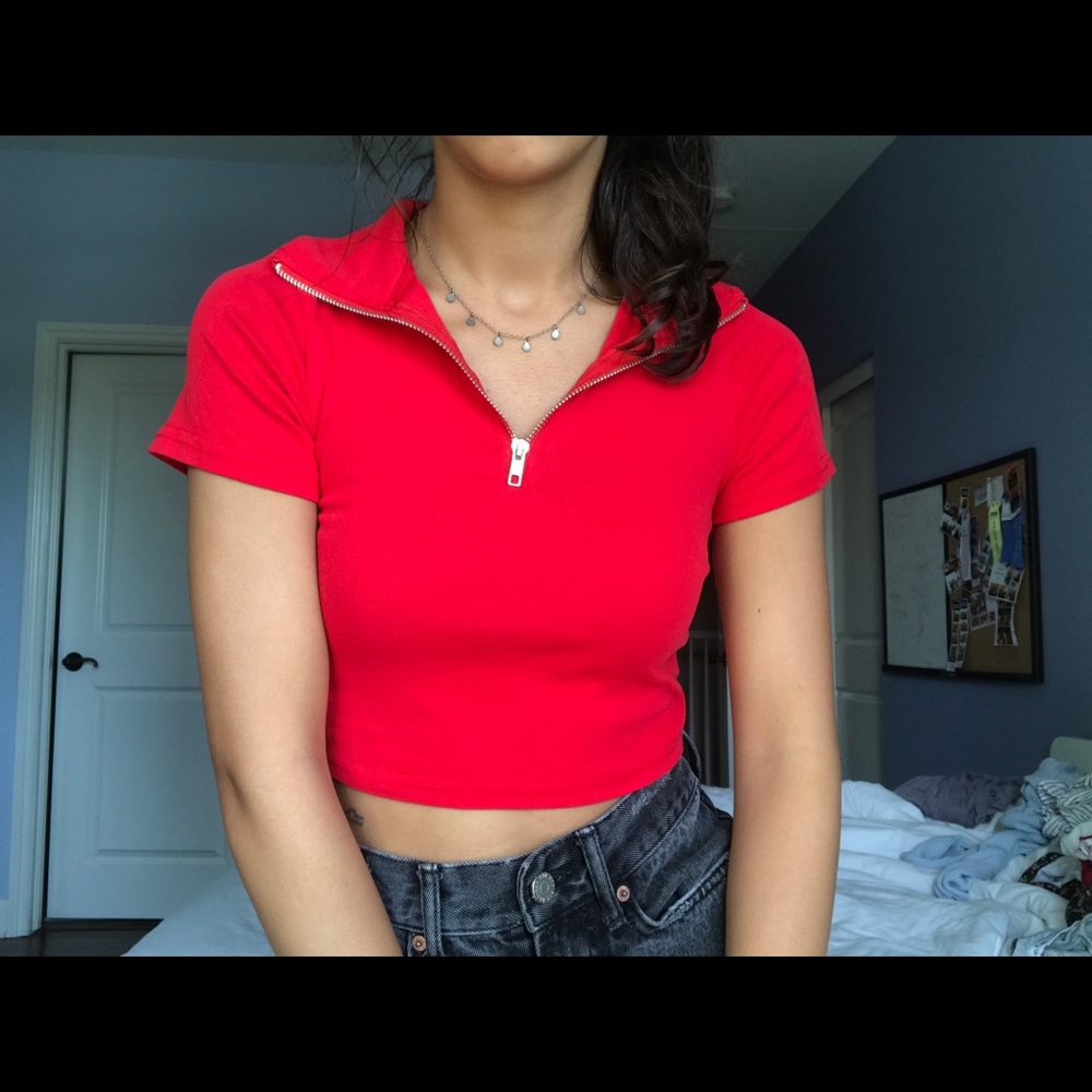 Bright Red T🔥